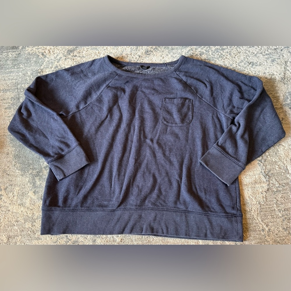 Women’s Navy Blue Crew Neck Sweatshirt